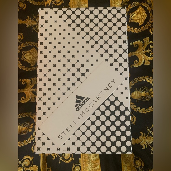 ADIDAS BY STELLA MCCARTNEY ULTRABOOST 22 SHOES (SIZE 7 W—BRAND NEW NEVER WORN) - Picture 4 of 4